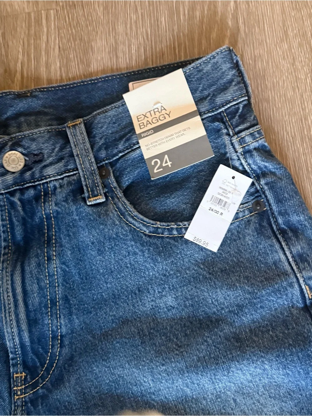 Hailey Bieber Extra Baggy Jean